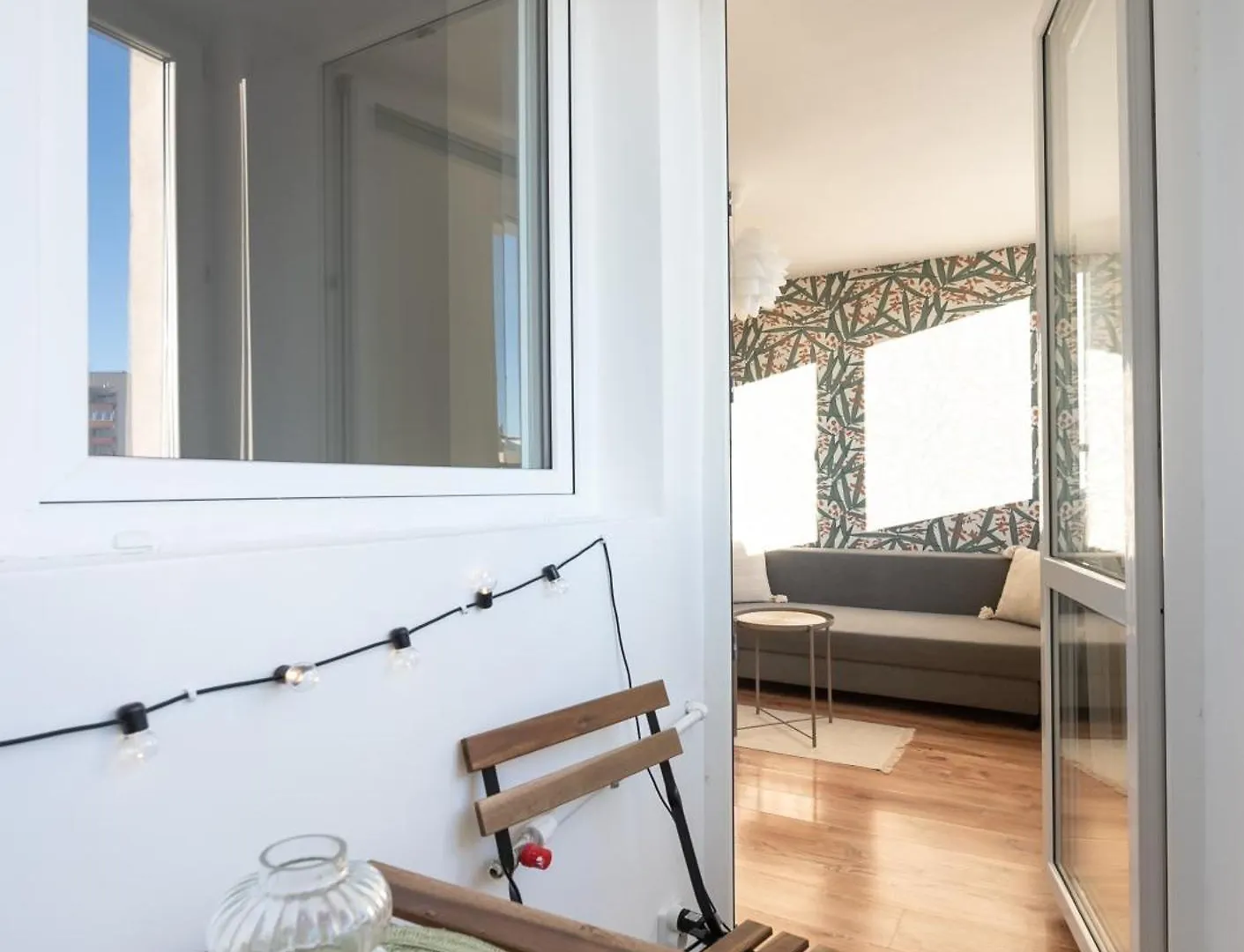 Metro Targowek Comfy Apartment Warsaw Poland